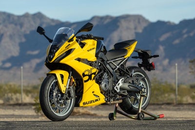 2024 SUZUKI GSX-8R GSX800FRQM4